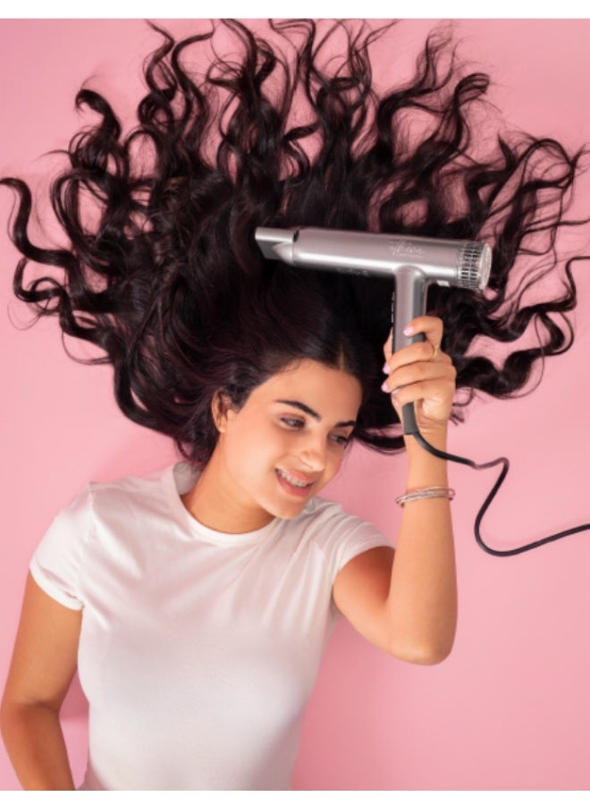 Quattro Professional hair dryer with diffuser - Image 5
