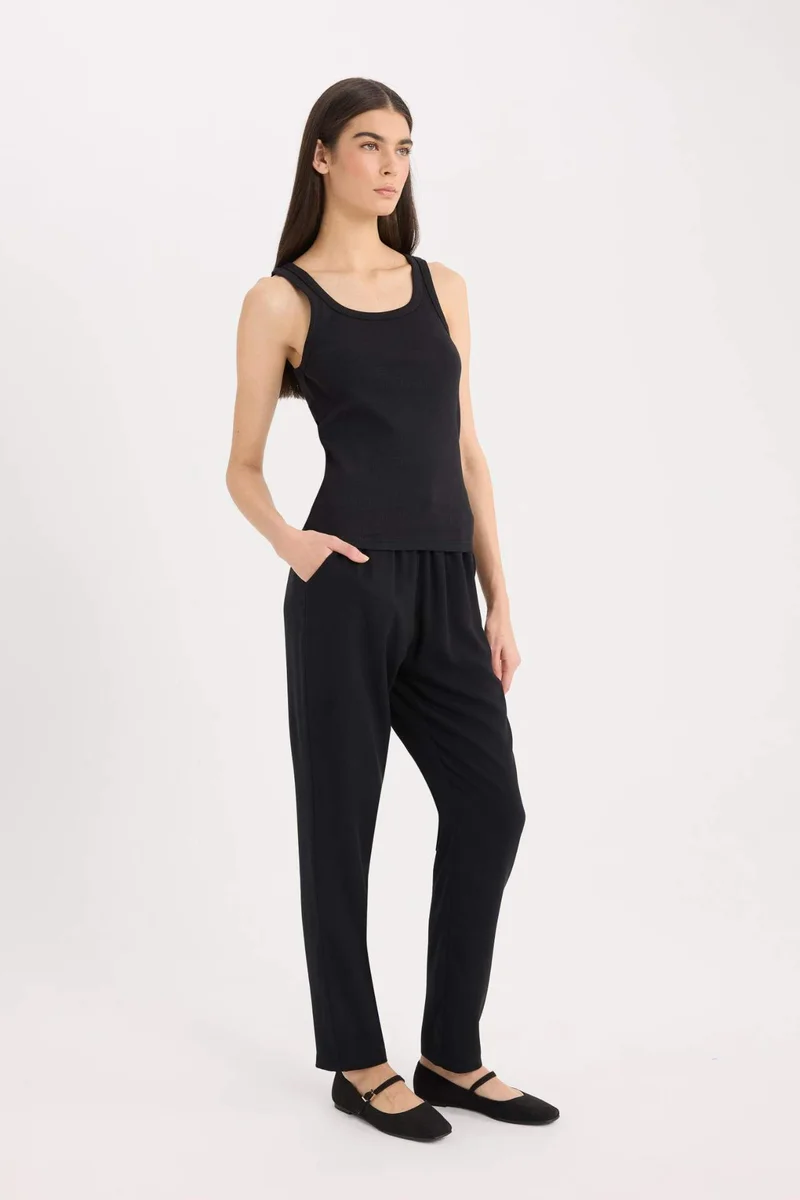 ديفاكتو Harem Regular Hem With Pockets Belmando Trousers