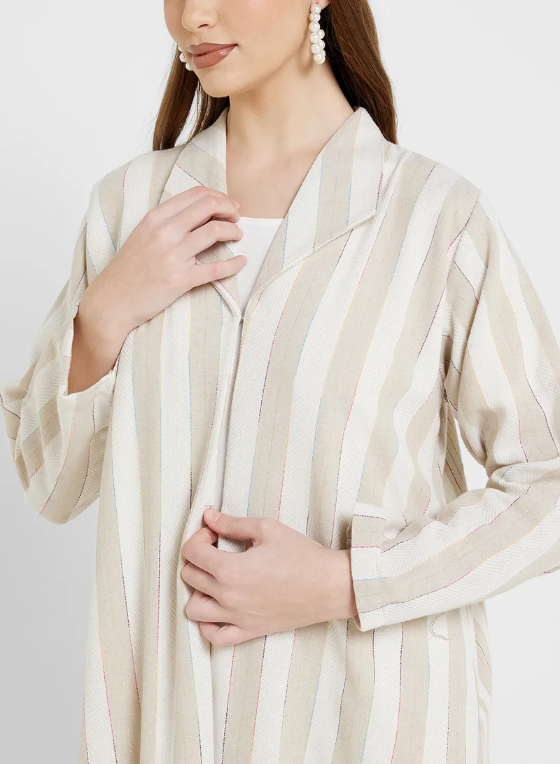 هيا كلوزيت Collared Striped Flared Sleeve Abaya