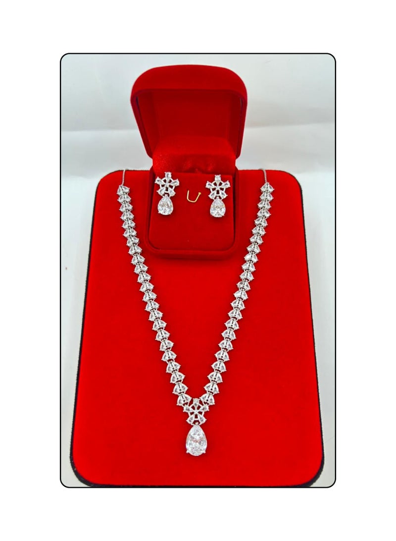 Armaaj V-cut Bridal collar(teardrop)central pendant/earings - Image 1