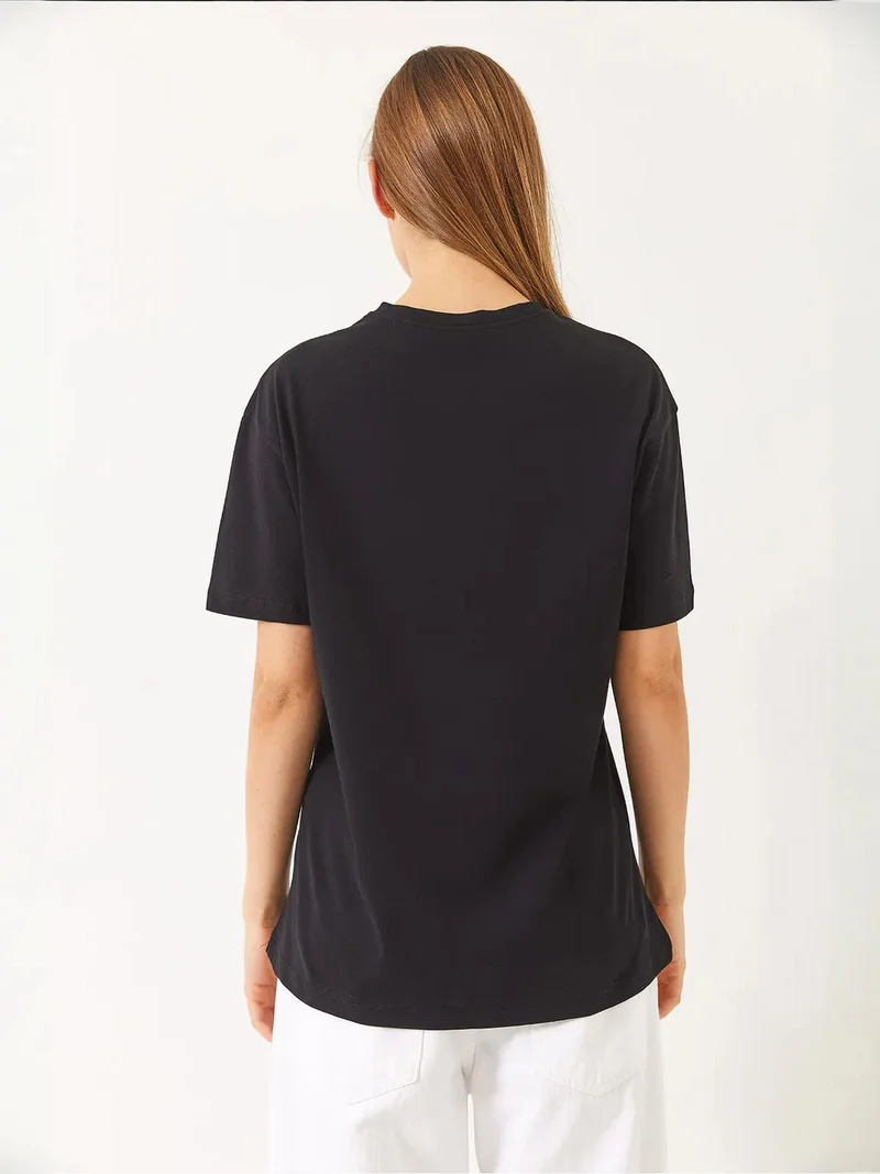 Bianco Lucci Black LUCCI Printed Crew Neck Crop T-Shirt with Accessory Detail for Women | Best Price UAE