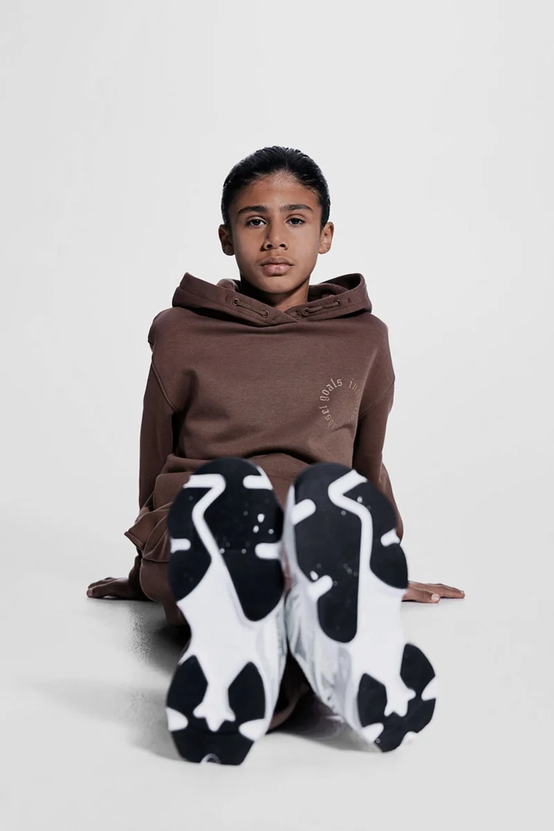 اتش اند ام هودي رياضي من نسيج دراي موف