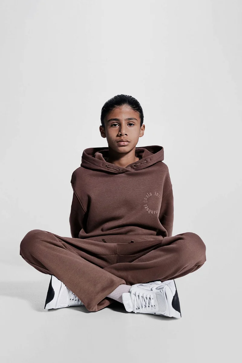 اتش اند ام هودي رياضي من نسيج دراي موف