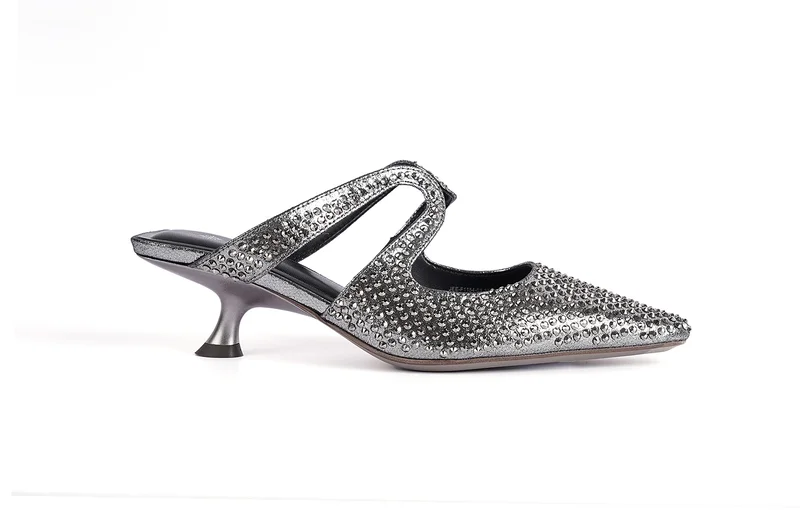 Cuple Ladies  Slip-On Mules embellished