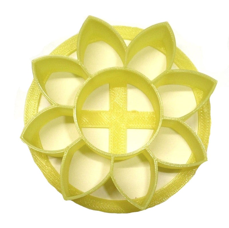 YNGLLC SUNFLOWER DESIGN PATTERN CONCHA CUTTER MEXICAN SWEET BREAD STAMP MADE IN USA PR4519  Yellow - Image 1