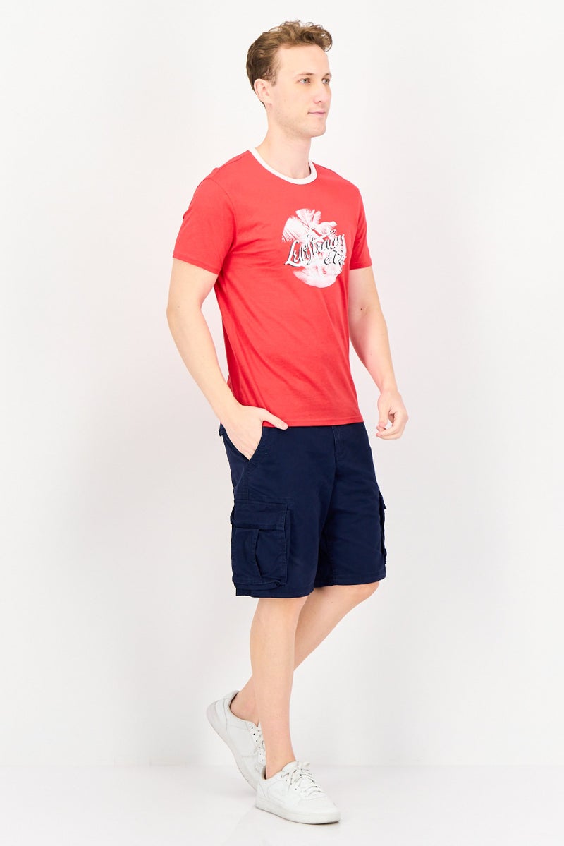 Levi's تي شيرت رجالي بأكمام قصيرة وياقة دائرية بطباعة جرافيك، أحمر - Image 2