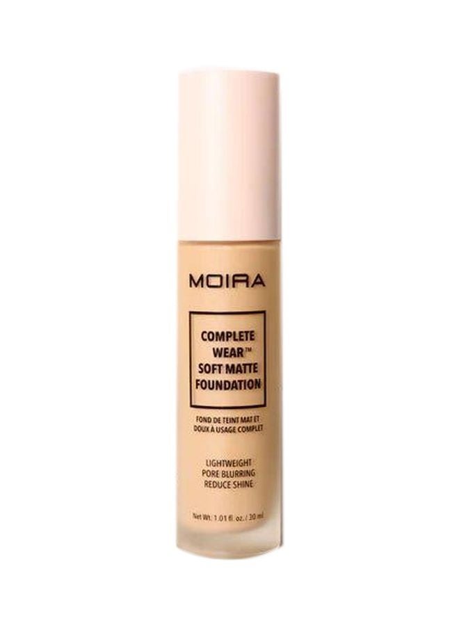 moira Complete Wear Soft Matte Foundation (450W) - Image 1