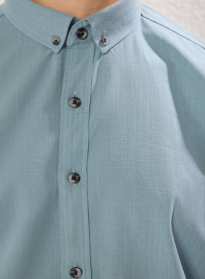 trendyol Blue Button-down Collar Epaulette Slim Fit 100% Cotton Shirt TMNSS20GO0189 - Image 4