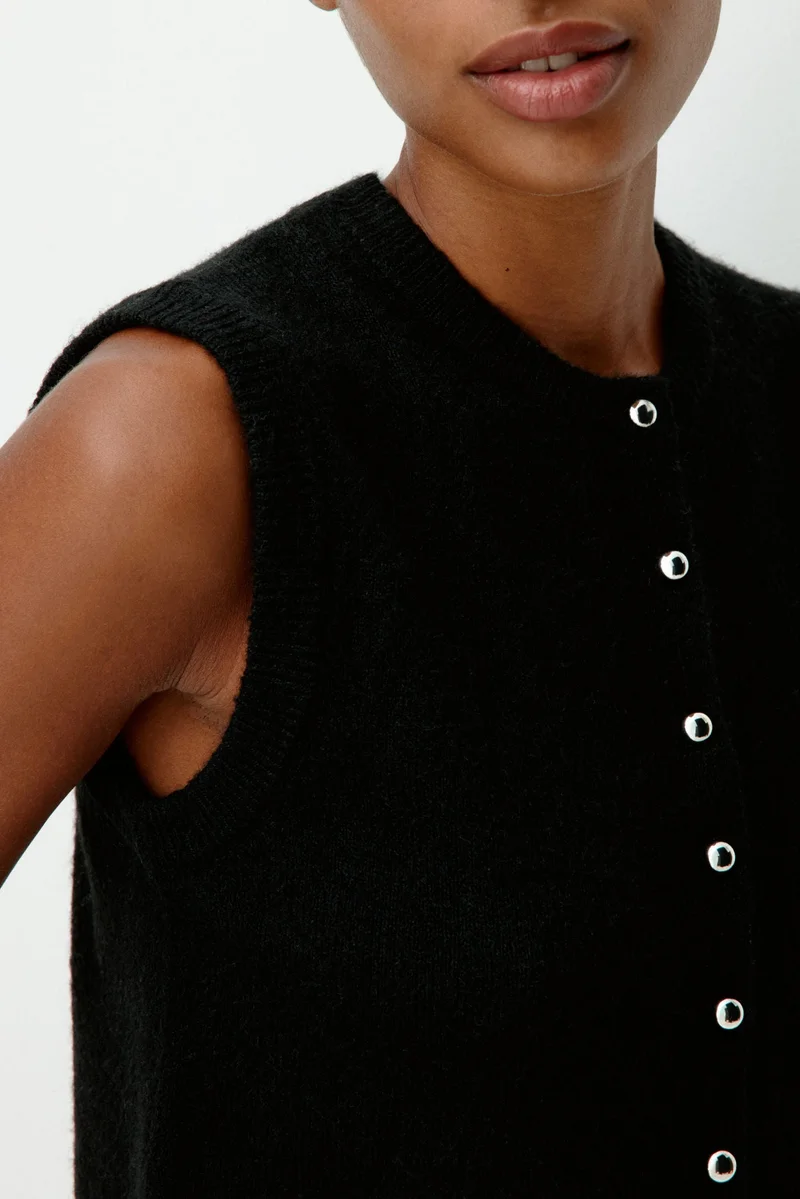 H&M Knitted waistcoat