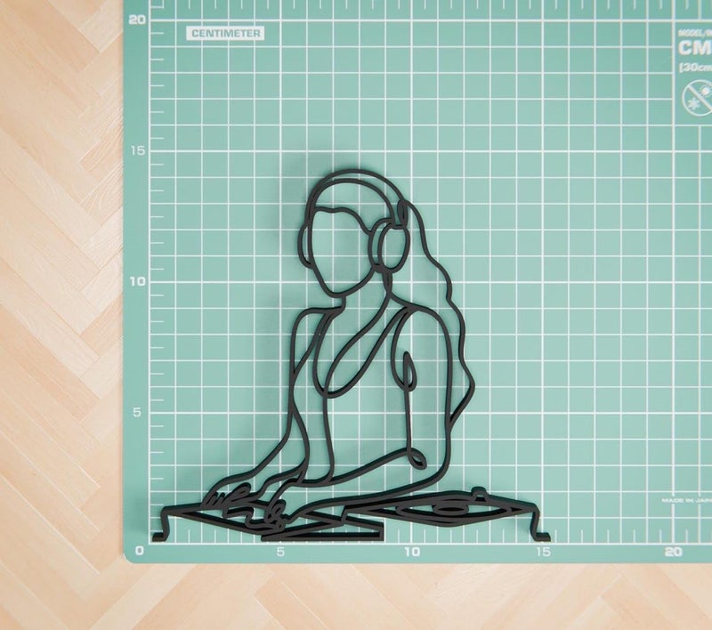 EROTNGO Female DJ Line Art Sculpture Custom DJ Decor Idea Unique Minimalist Art for Home Modern Music Lover Decor Creative Tabletop Sculpture for Office and Living Room - Image 5