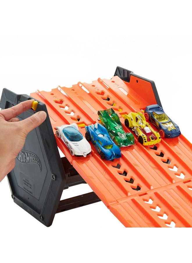 Hot Wheels - Roll Out Raceway Track Set Storage Bucket Unrolls Into 5Lane Racetrack For Multicar Play Connects To Other Sets With 1 1:64 Car For Kids 4 Years & Up - Image 1