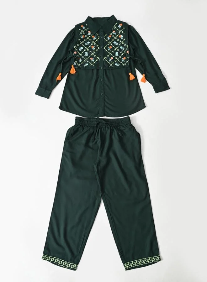 بيلا مودا Girls Dark Green Embroidered Tassel Details Shirt And Trousers Set