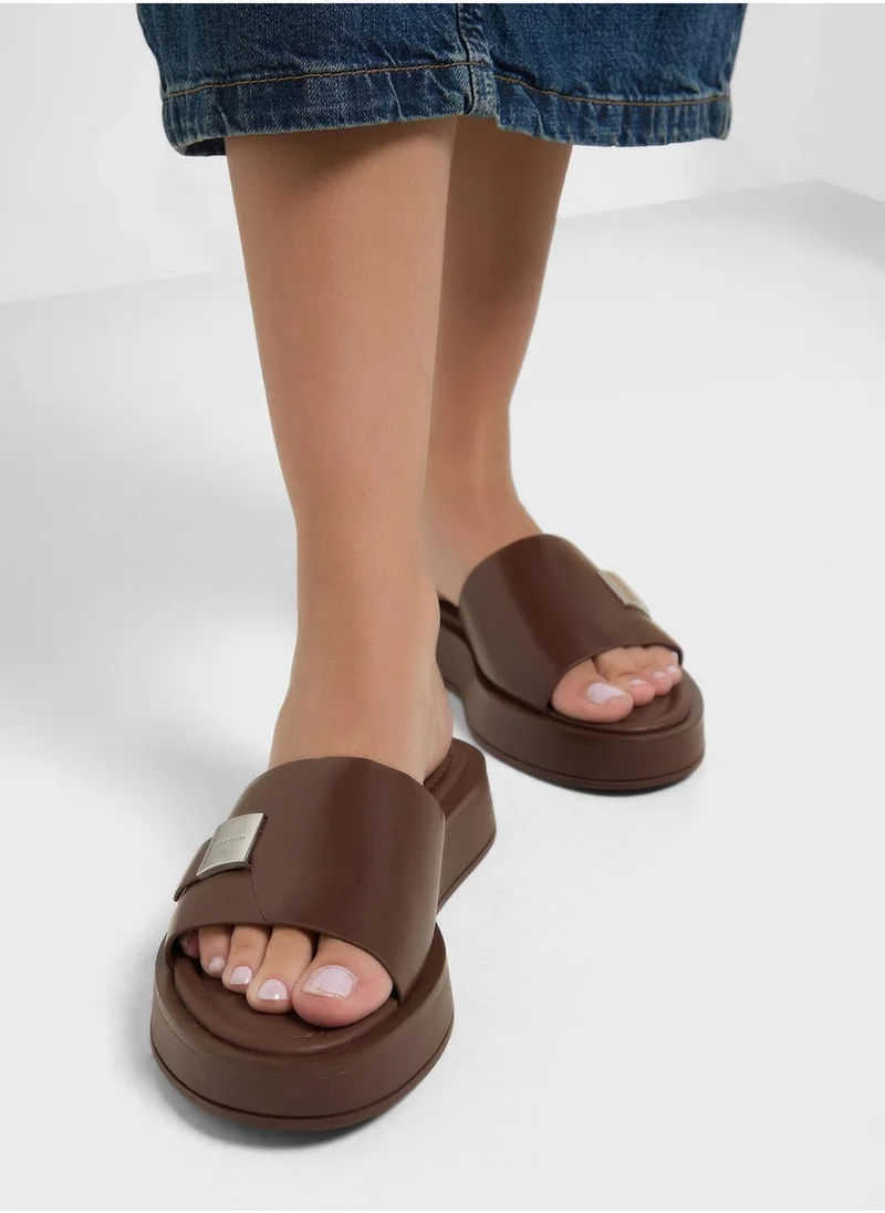 كالفن كلاين Causal Flat Sandals