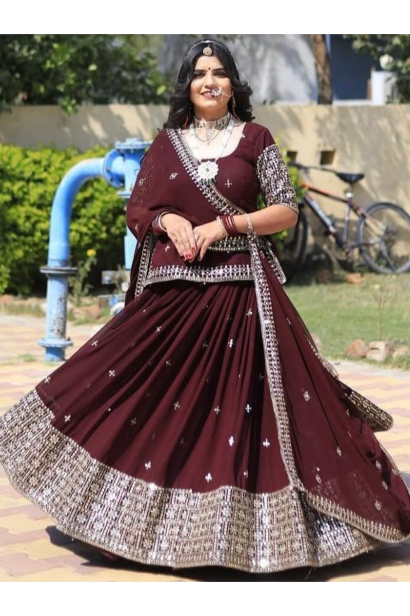 بلوزة جورجيت مزهرة مع ليهينغا ودوباتا - HRT2482 - M - Image 1