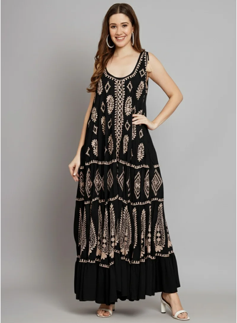 الايا كفتان مودال مطرز يدويًا بشيكانكاري