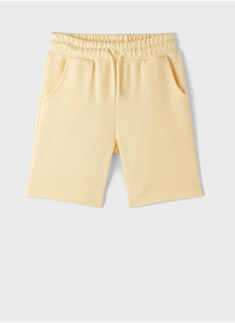 جون Textured Shorts