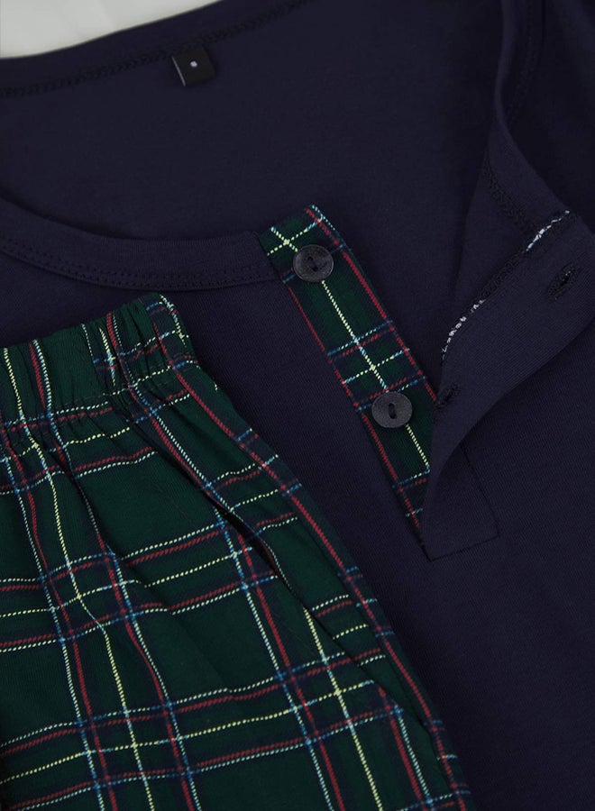 trendyol Navy Blue Regular Buttoned Collar Plaid Knitted Pajama Set - Image 2