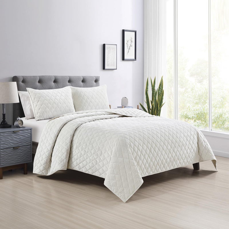 Fredsure Distressed Velvet Quilt Set, 3 Pieces Light Ivory King, Distressed Velvet Face and Brushed Microfiber Reverse with Diamond Quilting - Image 2