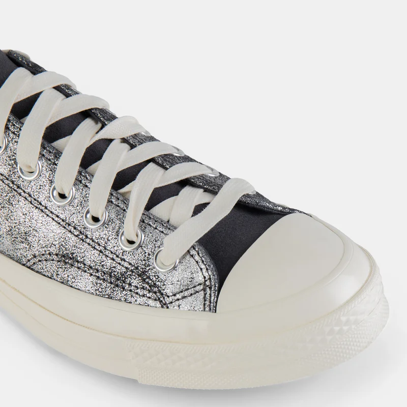 CONVERSE Black Chuck 70 Unisex Shoes for Women | Best Price UAE