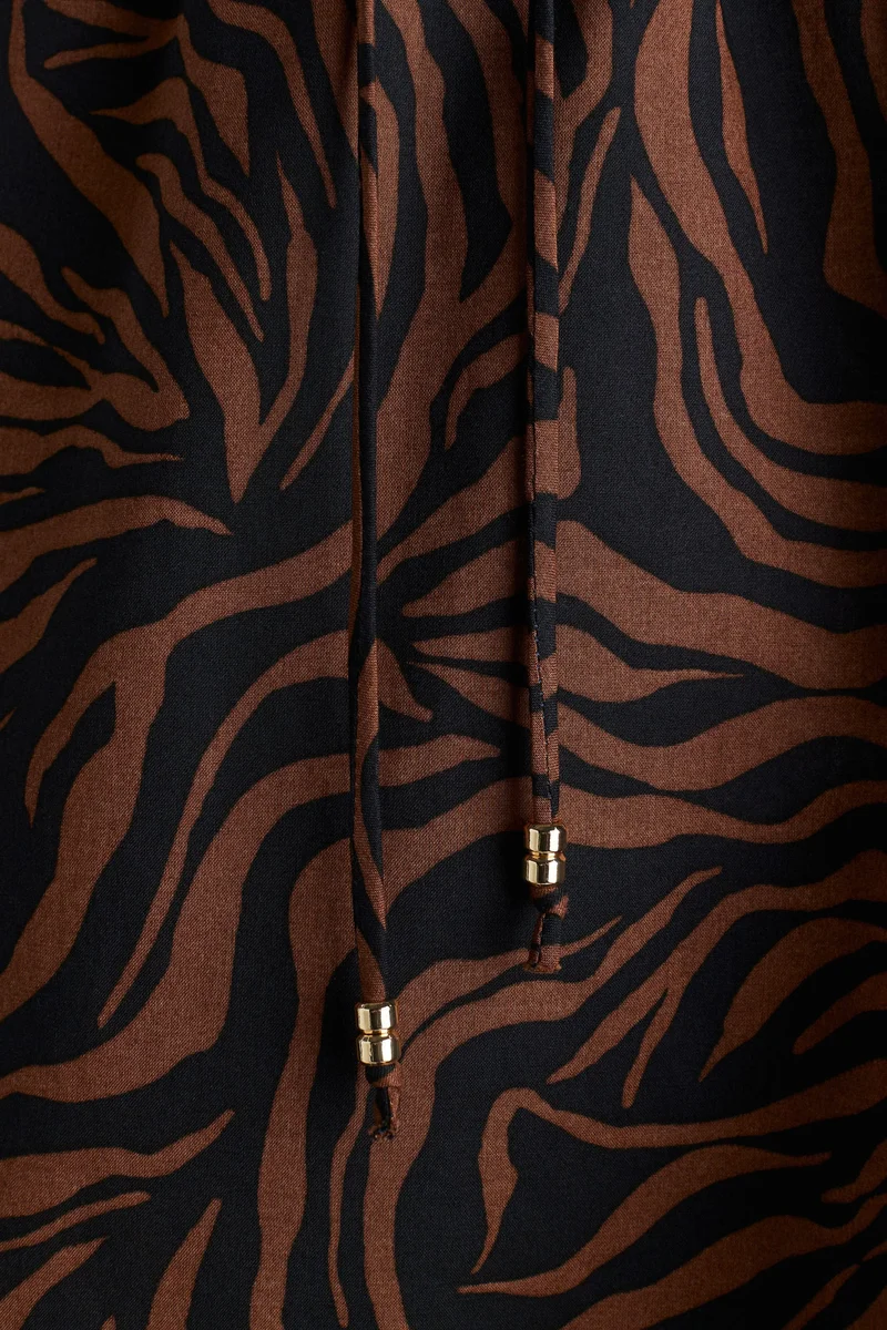 H&M Printed drawstring shorts