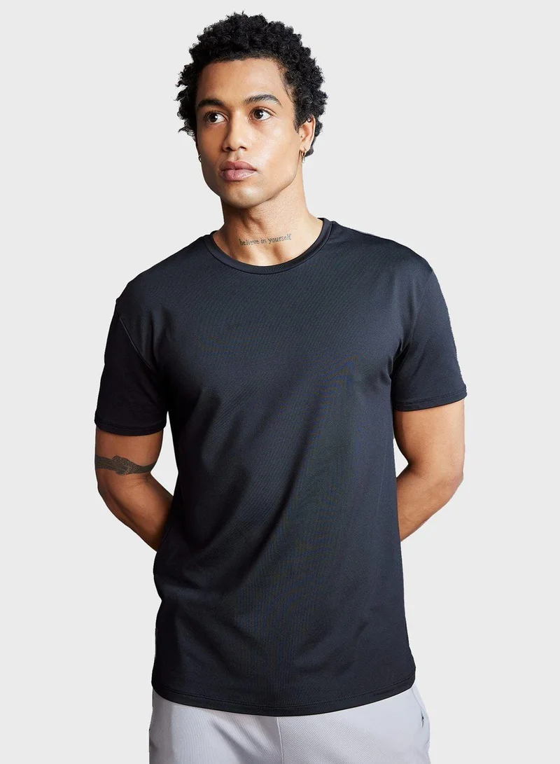 DeFacto  Defactofit Standard Fit Crew Neck Short Sleeve T-S for Men | Best Price UAE