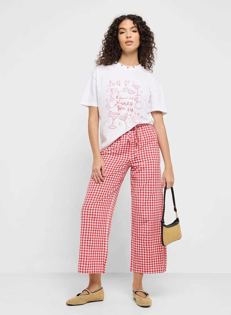 Ginger Crew Neck Holiday Graphic T-Shirt