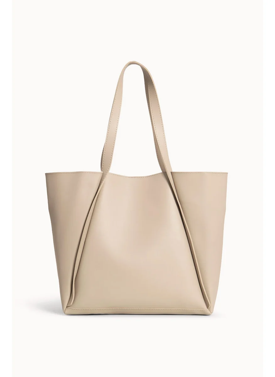 وي كرييت Beige Minimalist Tote Bag by WECRE8