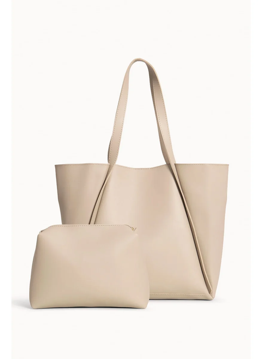 وي كرييت Beige Minimalist Tote Bag by WECRE8