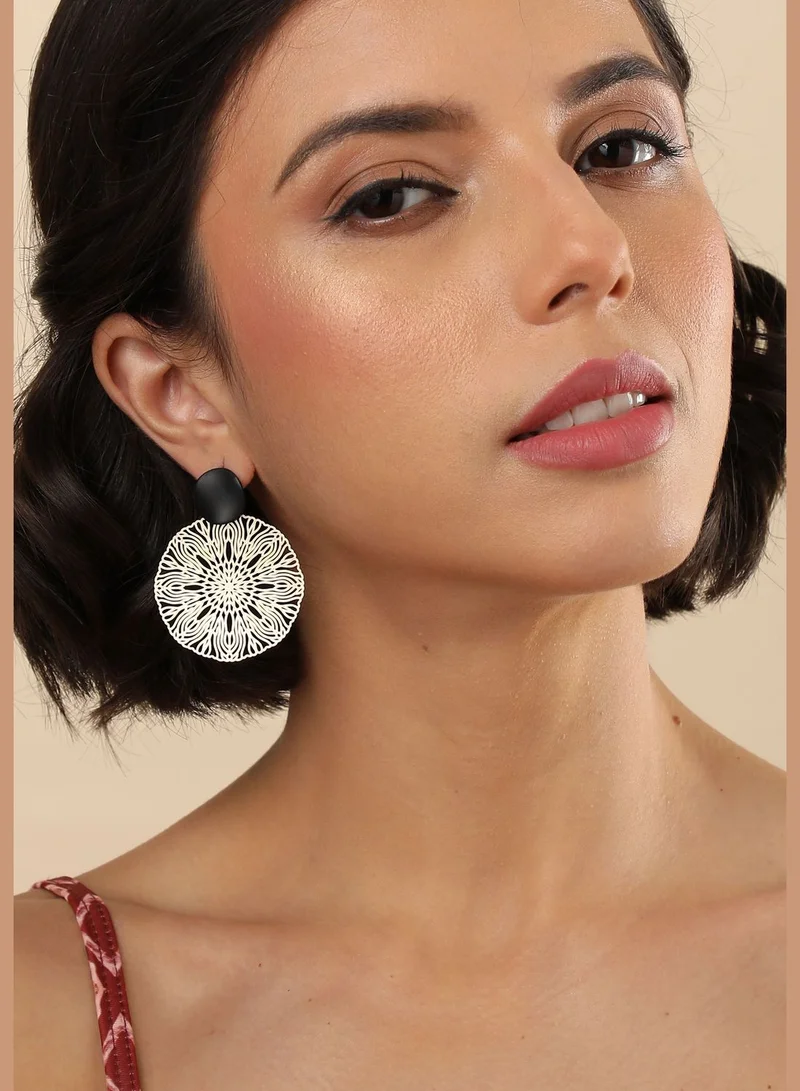 SOHI Gold Plated Designer Stone Drop Earring