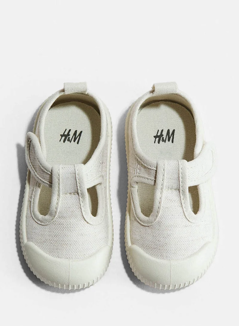 اتش اند ام صنادل من القطن