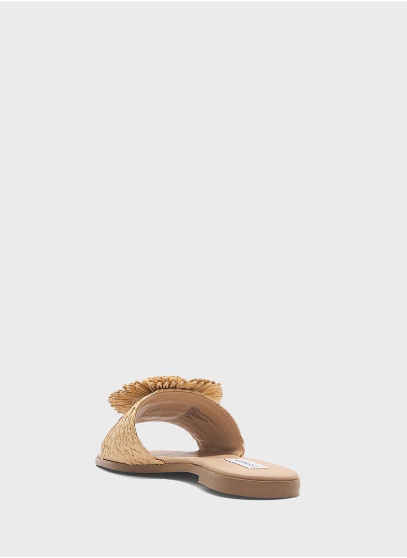 STEVE MADDEN Flower Detail Flat Sandals - Image 3