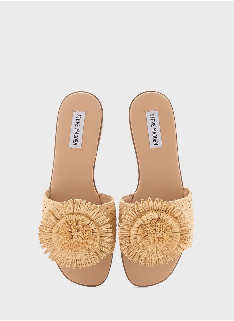 STEVE MADDEN Flower Detail Flat Sandals - Image 5