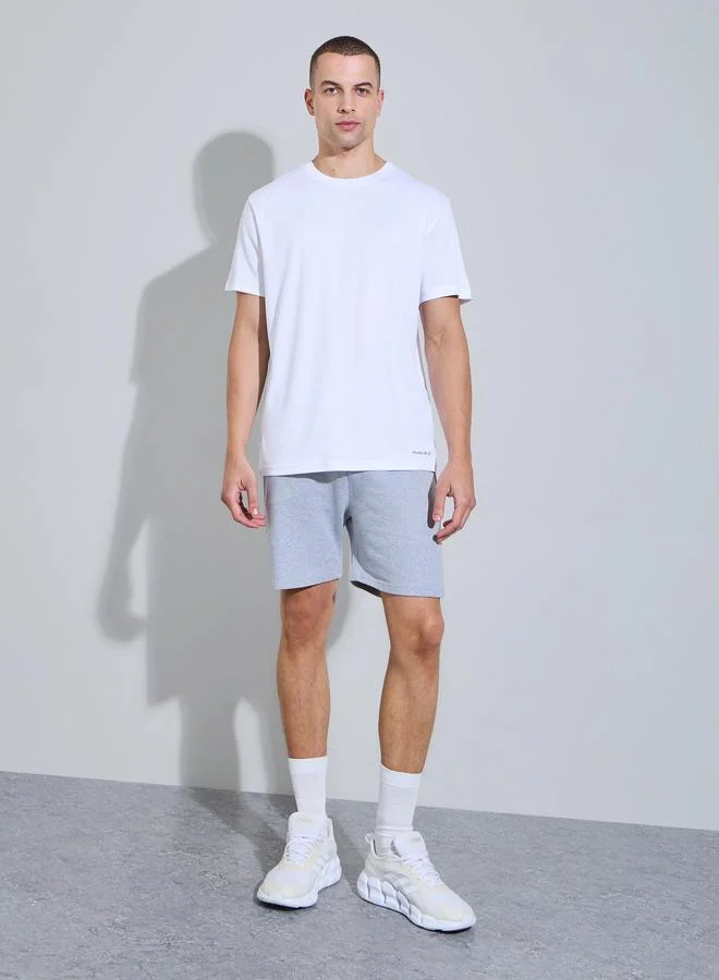ستايلي Men White Graphic Print Side Slit Regular Fit T-Shirt