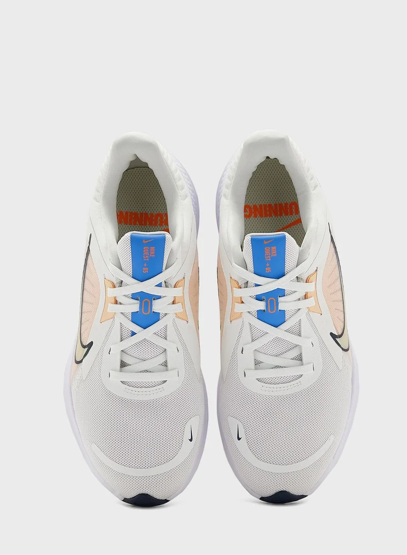 Nike Quest 5