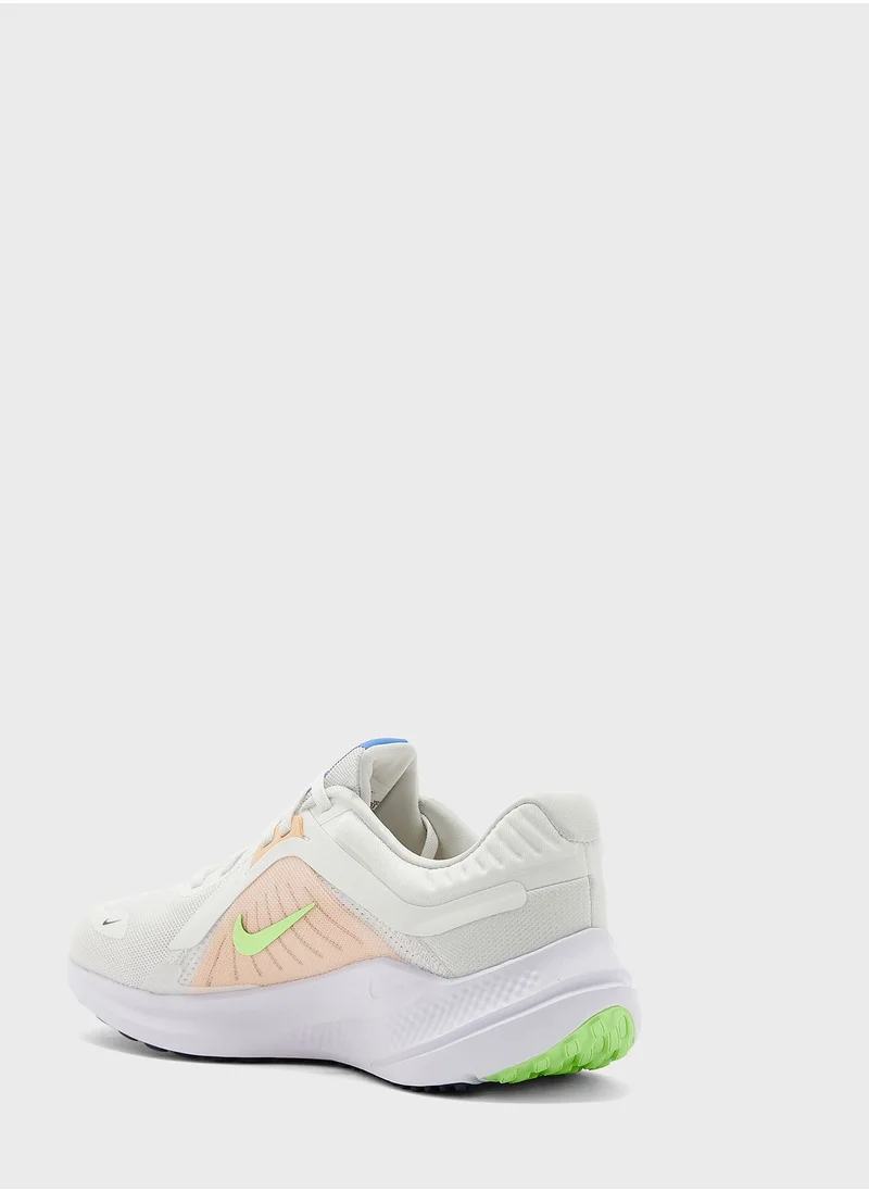 Nike Quest 5