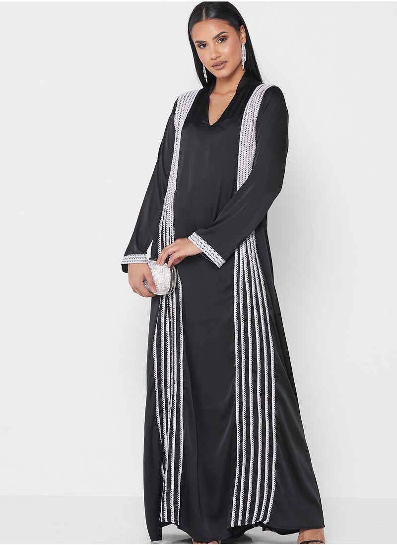 SIVVI for HANIYA - Contrast Crochet Overlay Abaya - Image 1