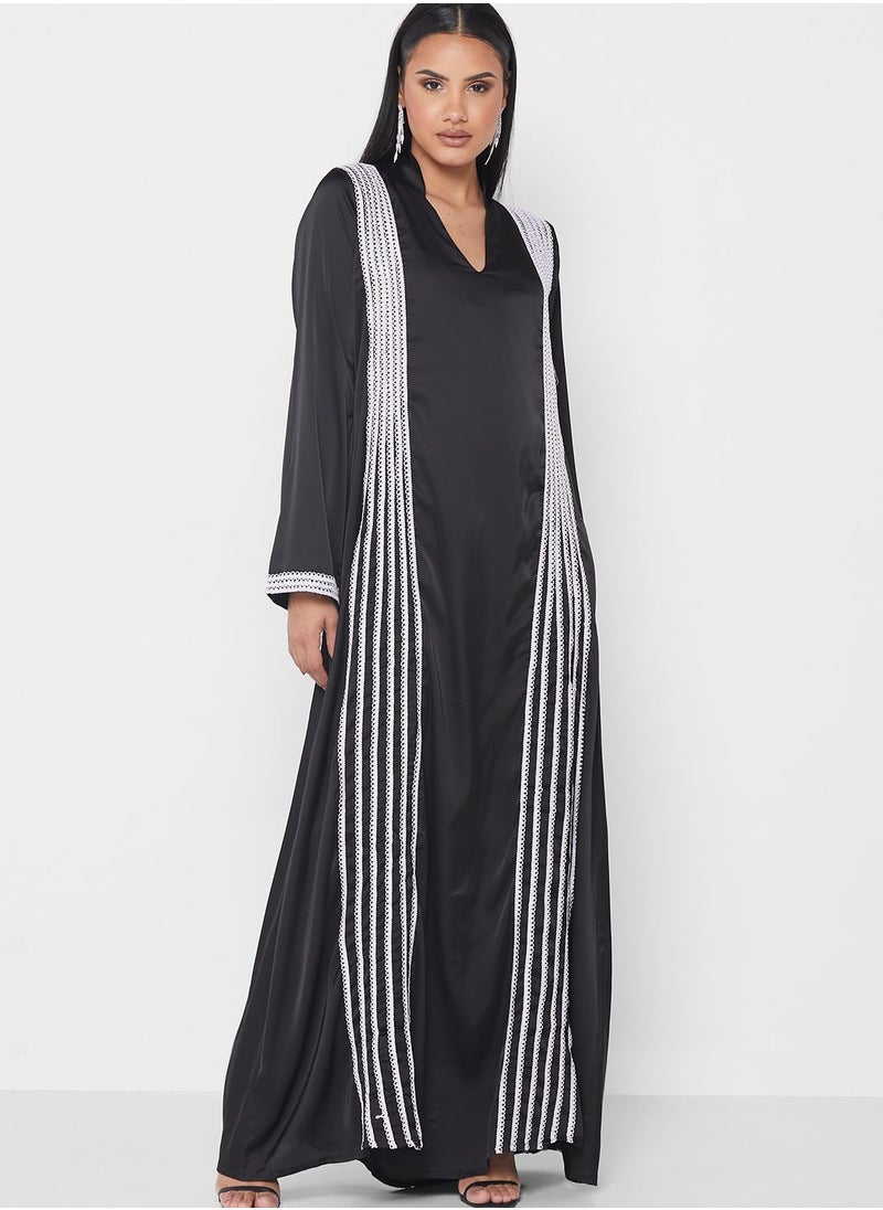 SIVVI for HANIYA - Contrast Crochet Overlay Abaya - Image 1