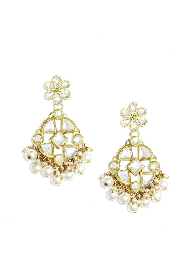 Karatcart Women's Pearl Beads Kundan Dangler Earrings with Maangtikka - Image 5