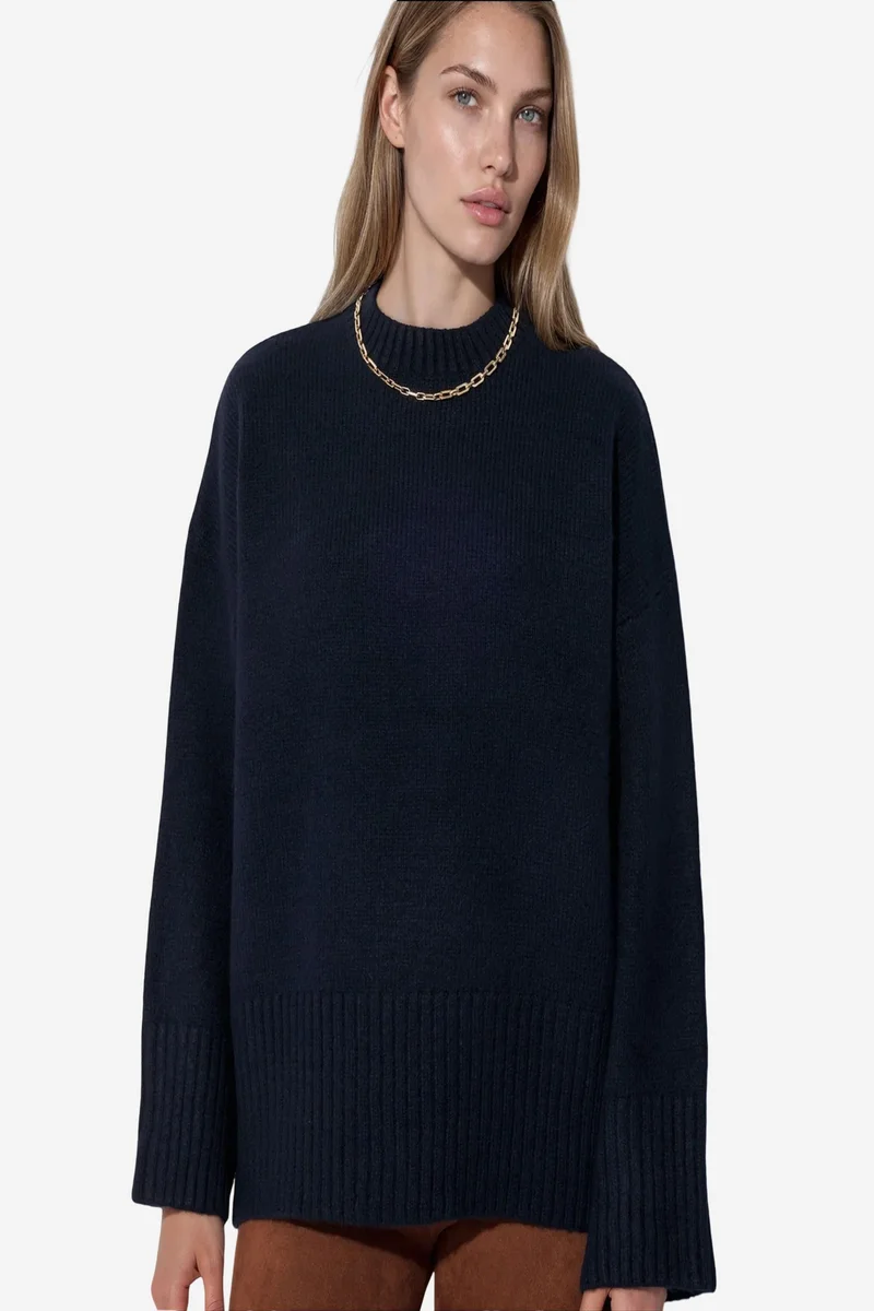 Viorna VIORNA Plain Crew Neck Sweatshirt