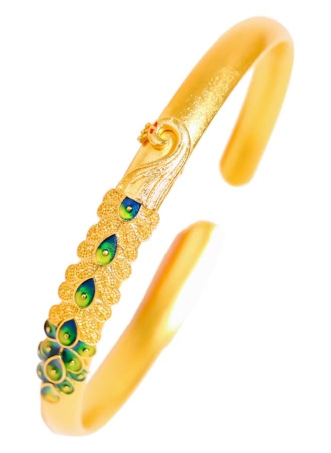 Generic A bracelet designed with a peacock motif.It's an excellen gift for your love.  - Image 1
