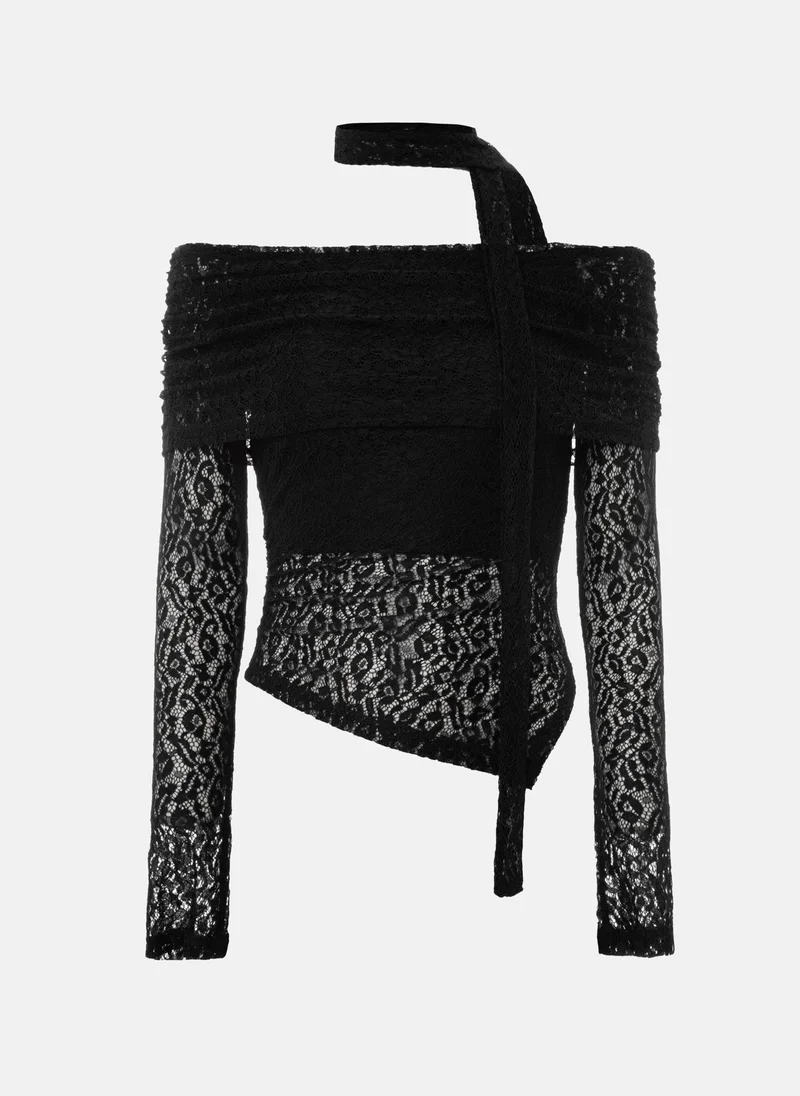 Lichi Lace top with open shoulders and neck ribbon