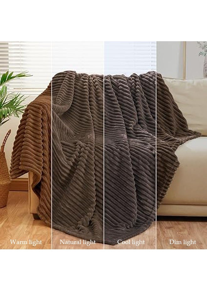 بطانية فانيلا ميكرو مفردة، فخمة وناعمة، بطانية مريحة للأريكة والكنبة والسرير، الحجم 100 × 150 سم، بني - Image 3