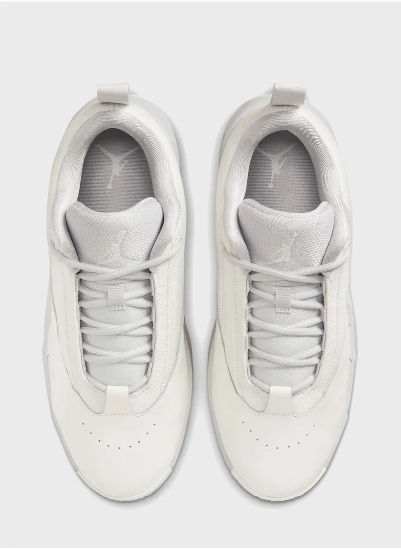 Jordan Jordan Max Aura 6
