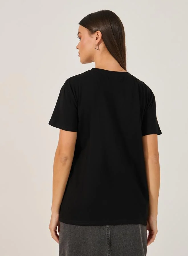 Styli Short Sleeve Heart Applique Detailed Knitted Round Neck T-shirt