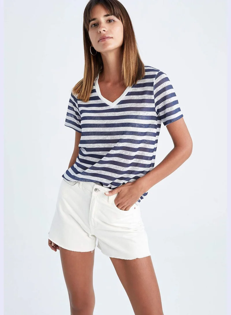 DeFacto Woman Regular Fit V-Neck Short Sleeve T-Shirt