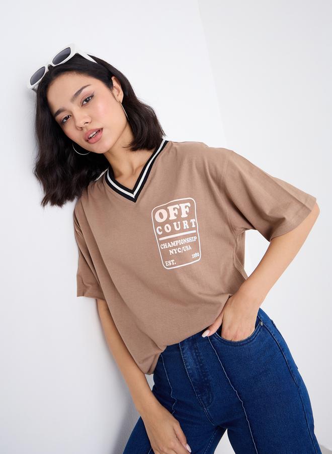 Styli Slogan Print Contrast Neck Oversize T-Shirt - Image 3