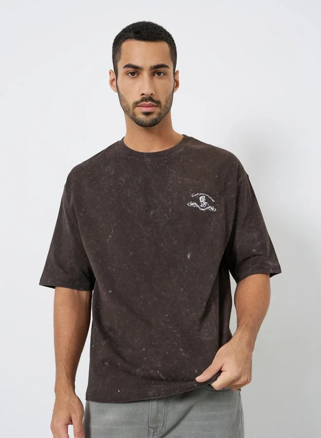 Styli Men Brown Acid Wash Graphic Print Oversized T-Shirt