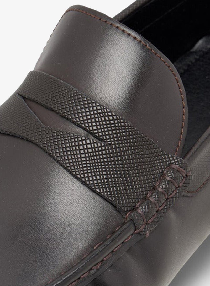 دوتشيني موكاسين رجالي سادة سهل الارتداء بتفاصيل مقصوصة - Image 4