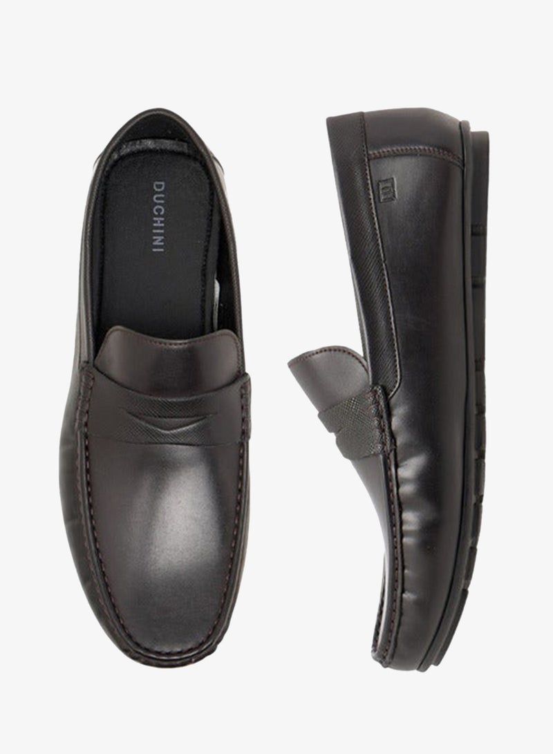 دوتشيني موكاسين رجالي سادة سهل الارتداء بتفاصيل مقصوصة - Image 3