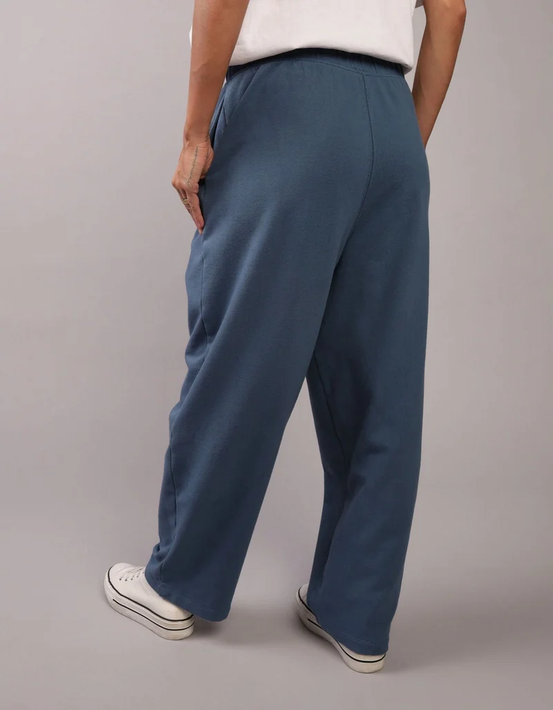 American Eagle AE Everyday Luxe Barrel Sweatpant